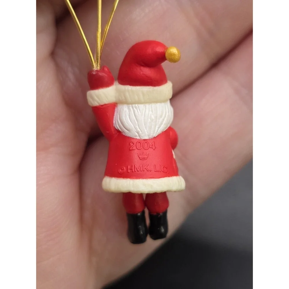 90 Little Bear 04 Santa Balloon Tree & 96 Santa Little Big Top Hallmark Ornament
